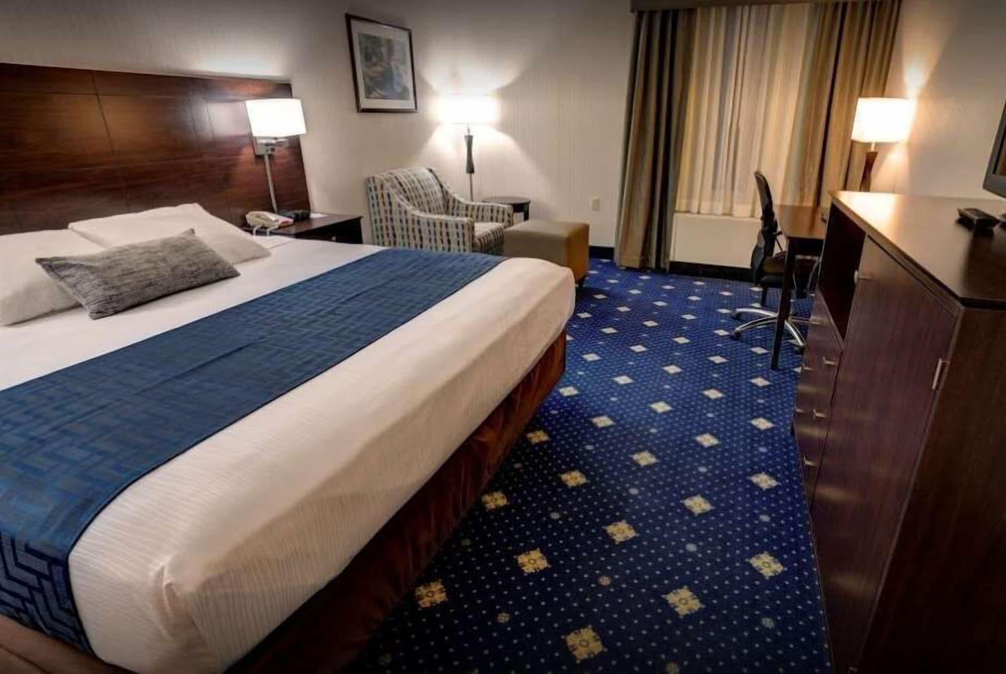 Baymont By Wyndham Groton/Mystic Hotel Eksteriør billede