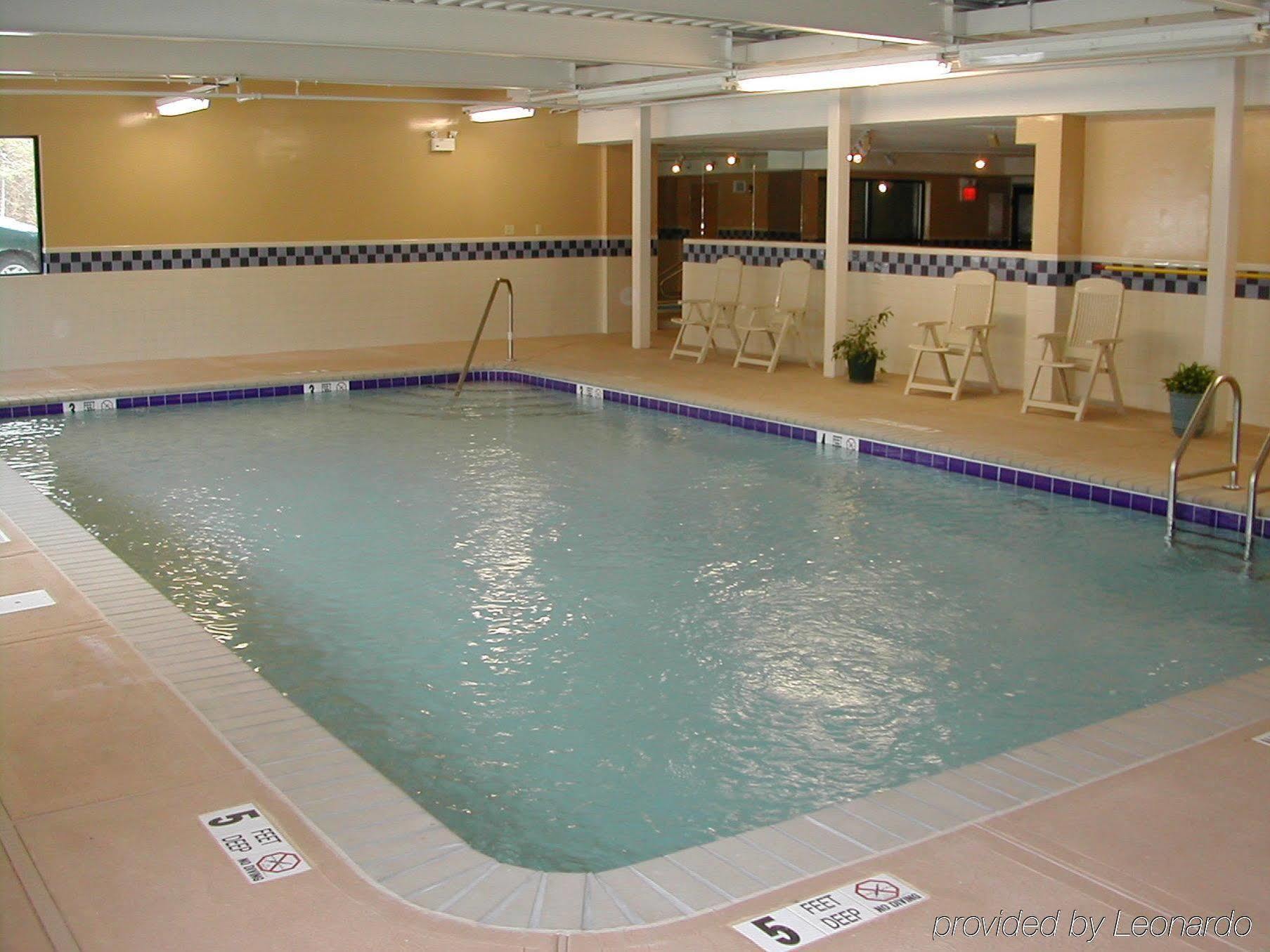 Baymont By Wyndham Groton/Mystic Hotel Eksteriør billede